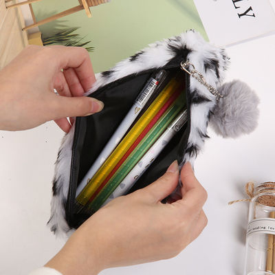 Las muchachas lindas creativas de Pencilcase de los efectos de escritorio del bolso de escuela de la caja de lápiz de la felpa del estampado leopardo enseñan al estudiante Storage Bag de las fuentes