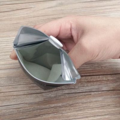 Peso ligero de aluminio de Eva Cigarette Portable Pocket Ashtray conveniente