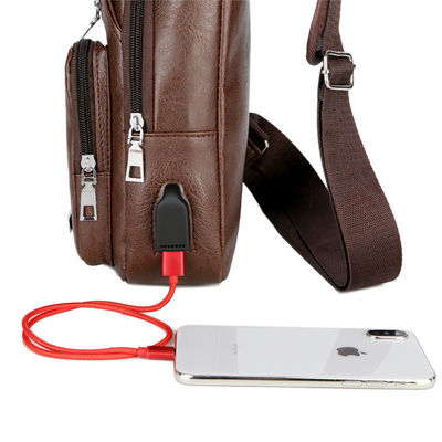 Bolso del pecho de la carga por USB con hurto anti de la correa de hombres del agujero de las auriculares el solo ajustable