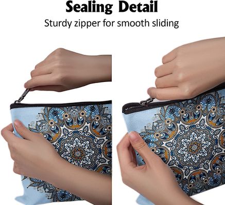 El bolso cosmético del maquillaje ligero para el maquillaje de la capacidad grande de las mujeres empaqueta al organizador 10 * los 8in de los accesorios del bolso del artículo de tocador del viaje